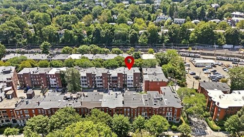 apt-2-17 Strathmore Rd, Brookline, MA, 02445-1967 | Card Image