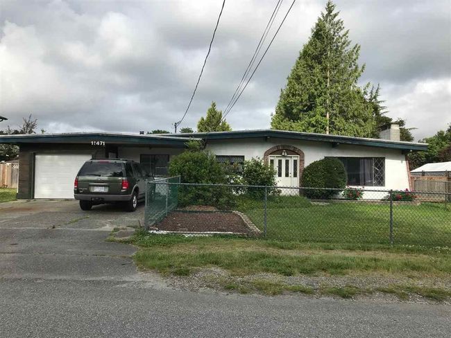 12471 223 Street, House other with 4 bedrooms, 2 bathrooms and 4 parking in Maple Ridge BC | Image 1