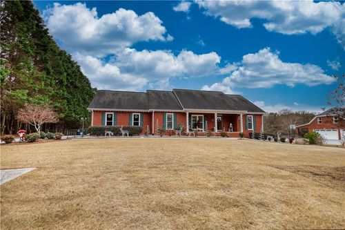 2822 Green Rd, Loganville, GA, 30052-5218 | Card Image