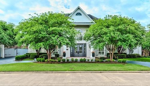 5065 Oakmont Dr, Beaumont, TX, 77706-7640 | Card Image