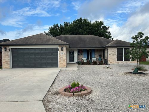 2240 Stonehaven, New Braunfels, TX, 78130-9421 | Card Image