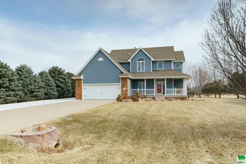 37 Deer Run Cir, McCook Lake, SD, 57049 | Card Image