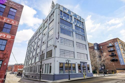 202-200 W Jackson Ave, Knoxville, TN, 37902 | Card Image