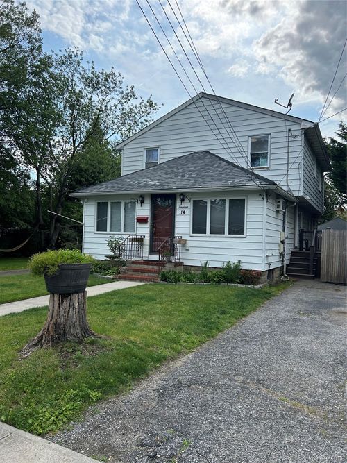 14 Walnut Ave E, Farmingdale, NY, 11735-3840 | Card Image