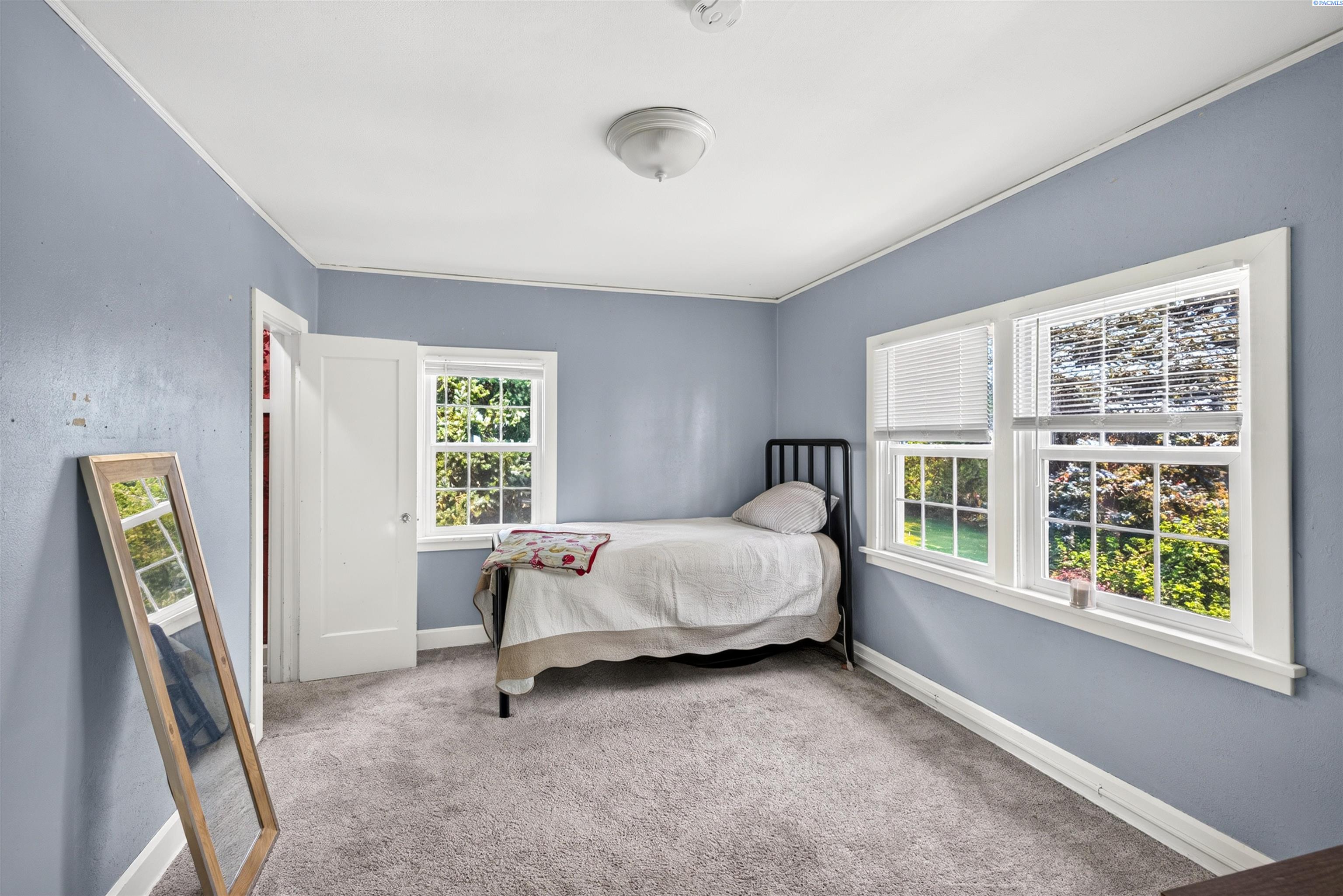 Residential in Grandview 5