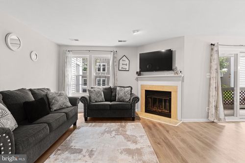 12909a-12909 Route 50, FAIRFAX, VA, 22033-2176 | Card Image