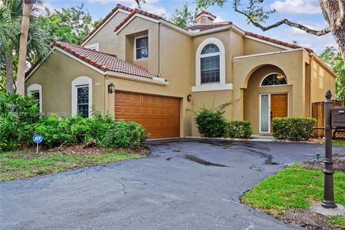 6885 Nw 75th Pl, Parkland, FL, 33067-3944 | Card Image
