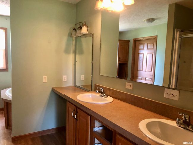 400 W Boundary Rd, House other with 3 bedrooms, 2 bathrooms and null parking in Creal Springs IL | Image 28