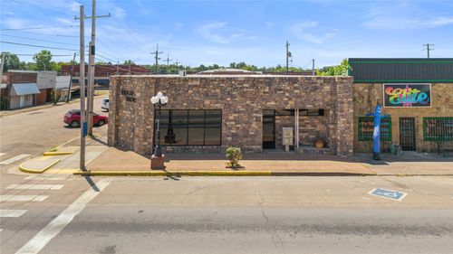128 E Jackson St, Hugo, OK, 74743-4035 | Card Image