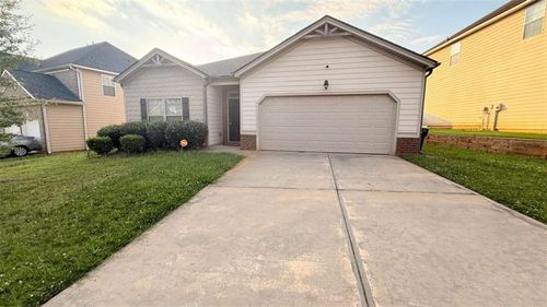 2357 Cornell Cir, Mcdonough, GA, 30253-6882 | Card Image