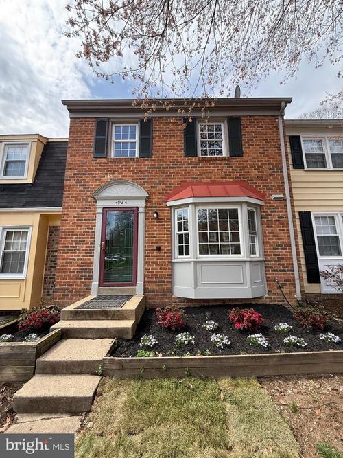 4924 Mcfarland Dr, FAIRFAX, VA, 22032-2518 | Card Image