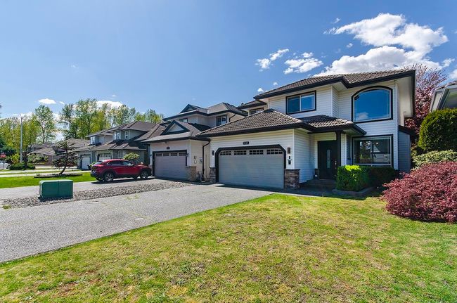 2521 Congo Crescent, House other with 4 bedrooms, 2 bathrooms and 6 parking in Port Coquitlam BC | Image 2