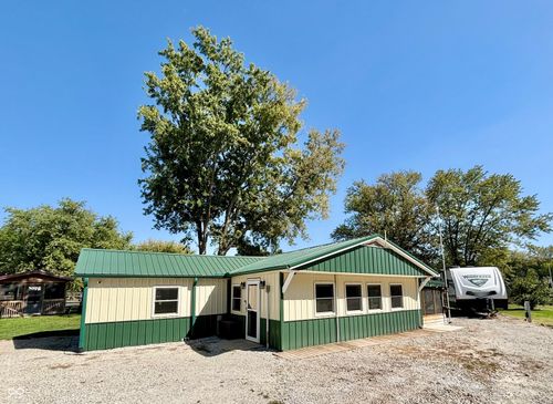 1153 Plum Ct, Kingman, IN, 47952-8392 | Card Image