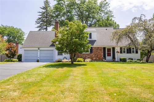 54 Parkridge Dr, Pittsford, NY, 14534-4117 | Card Image