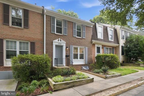 11845 Dunlop Ct, RESTON, VA, 20191-2709 | Card Image