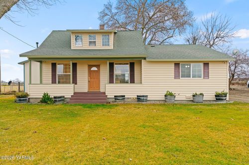 2600 Midvale Rd, Mabton, WA, 98935-9593 | Card Image