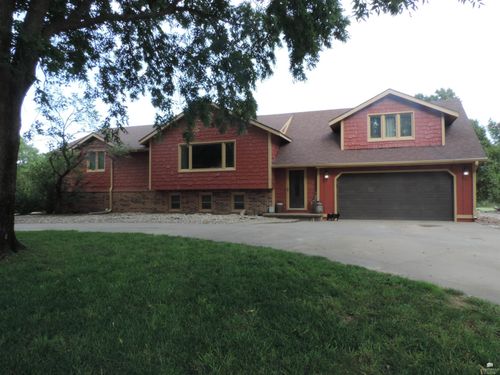 2235 Deer Rd, Abilene, KS, 67410-6933 | Card Image