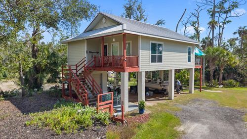 2 5th St Ne, STEINHATCHEE, FL, 32359-2790 | Card Image