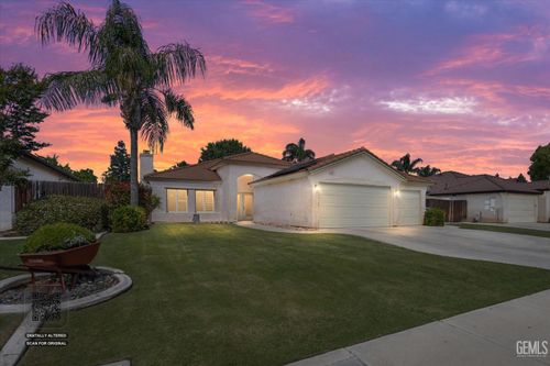6611 Radio Flyer Dr, Bakersfield, CA, 93312-5947 | Card Image