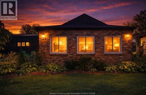 125 Crystal Lane, Harrow, ON, N0R1G0 | Card Image