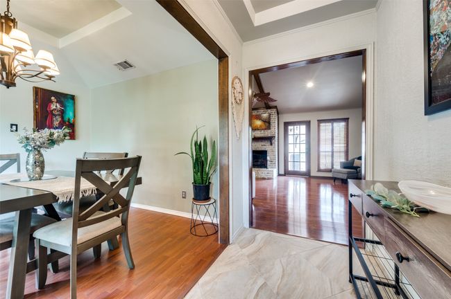 2307 Castle Rock Rd, House other with 3 bedrooms, 2 bathrooms and null parking in Carrollton TX | Image 5
