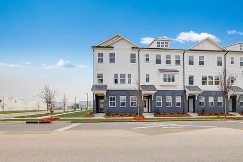 3234 Aberdeen Row, Chattanooga, TN, 37410-2454 | Card Image