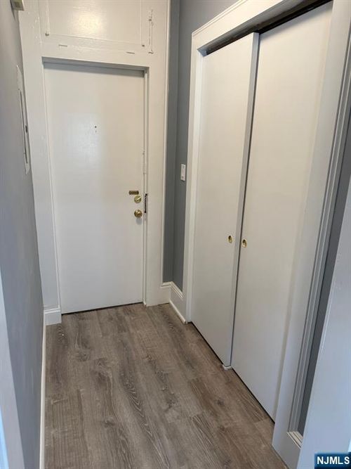 22 Prospect St, Ridgewood, NJ, 07450-4446 | Card Image