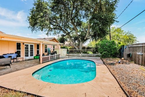 2311 Willow Dr, Portland, TX, 78374-3220 | Card Image