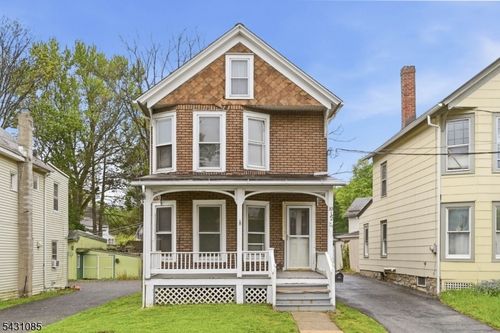 10 Nelson St, Newton, NJ, 07860-2111 | Card Image