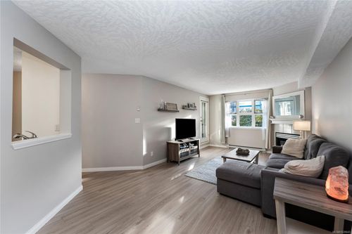 111-3010 Washington Ave, Victoria, BC, V9A1P6 | Card Image