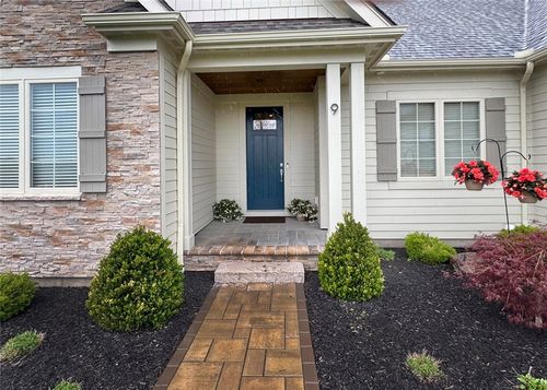 9 Hawkstone Way, Pittsford, NY, 14534-9642 | Card Image