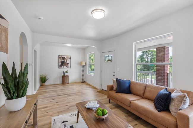 3102 Woolworth Ave, House other with 4 bedrooms, 2 bathrooms and 1 parking in Omaha NE | Image 4