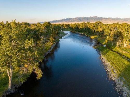 323 Melrose Road, Twin Bridges, MT, 59754 | Card Image