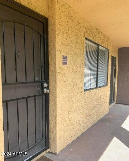 258-3535 W Tierra Buena Ln, Phoenix, AZ, 85053-3872 | Card Image