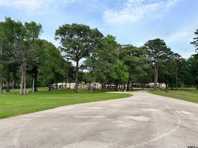 16990 Cr 1261   101, Townhouse with 2 bedrooms, 2 bathrooms and null parking in Flint TX | Image 24