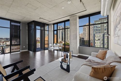 apt-1108-2720 3rd Ave, Seattle, WA, 98121-1299 | Card Image