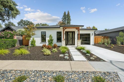 660 Oak Lane, Sonoma, CA, 95476 | Card Image