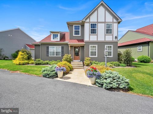 10 Bittendorf Way, Reinholds, PA, 17569-7007 | Card Image