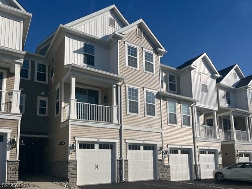 223 Myrtle Rd, Warren, NJ, 07059-5369 | Card Image