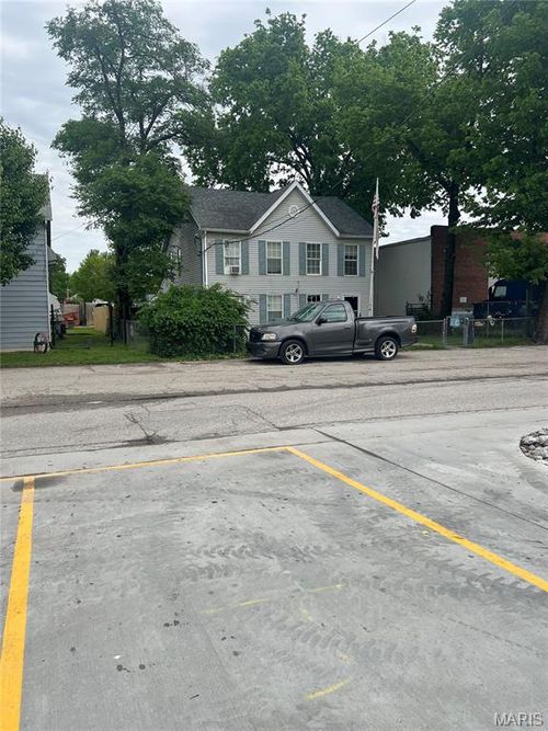 628 Marshall Rd, Valley Park, MO, 63088-1822 | Card Image