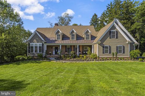 202 Arrowwood Ln, Chadds Ford, PA, 19317-8242 | Card Image