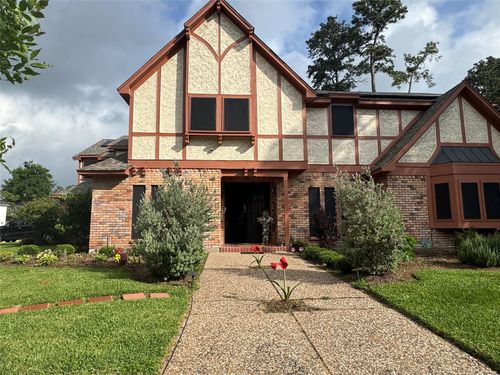 6730 Mossridge Dr, Houston, TX, 77069-2456 | Card Image