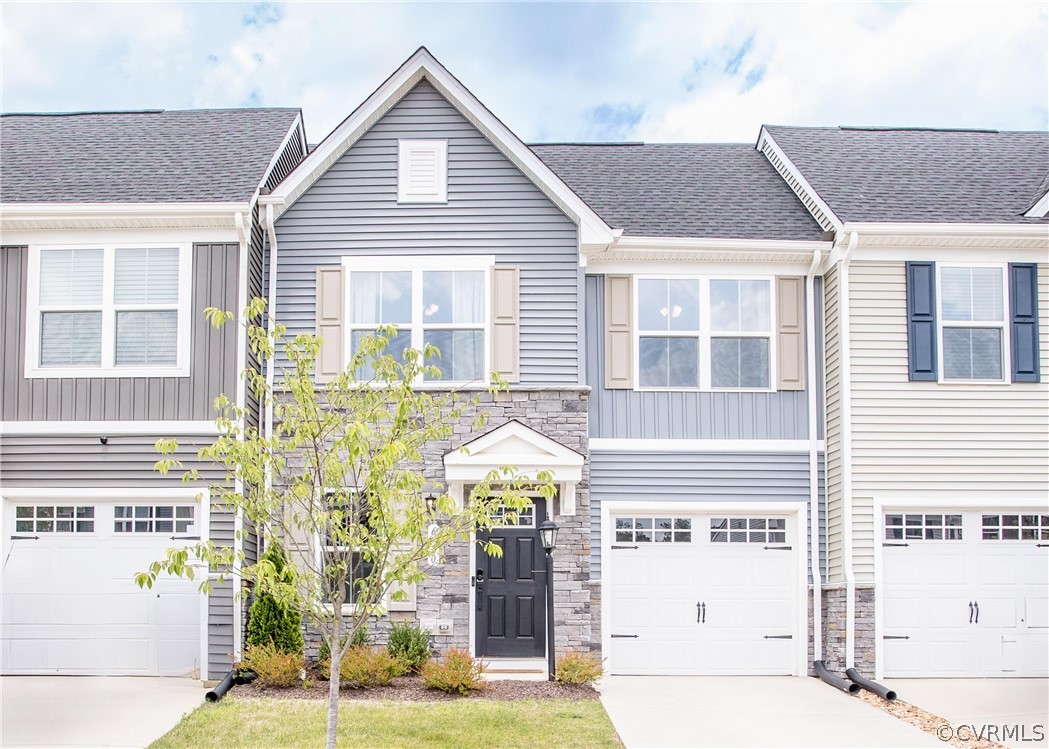 Edith Oaks Way, North Chesterfield, VA 23234
