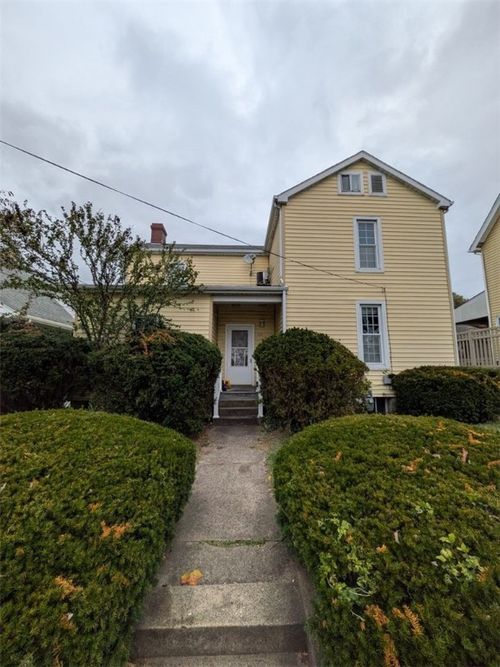 apt-2-725 Chartiers St, Bridgeville, PA, 15017-2194 | Card Image