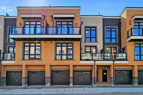 2-6 Sayers Lane, Richmond Hill, ON, L4E1J4 | Card Image