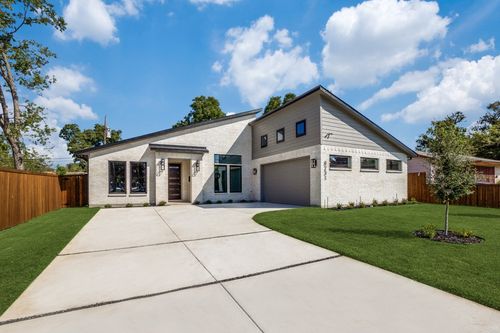 8231 Forest Ln, Dallas, TX, 75243-3903 | Card Image