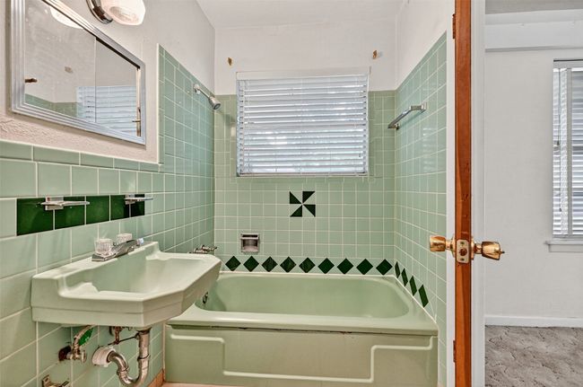 1402 Hillcrest Dr, House other with 3 bedrooms, 2 bathrooms and null parking in Sherman TX | Image 20