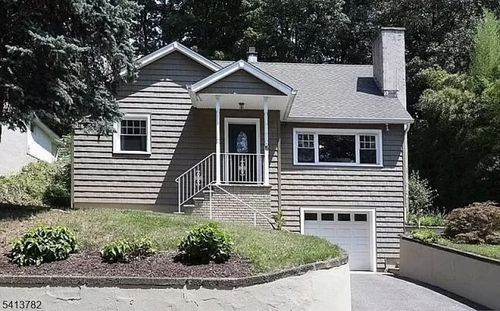 15 High Mountain Rd, Oakland, NJ, 07436-3306 | Card Image