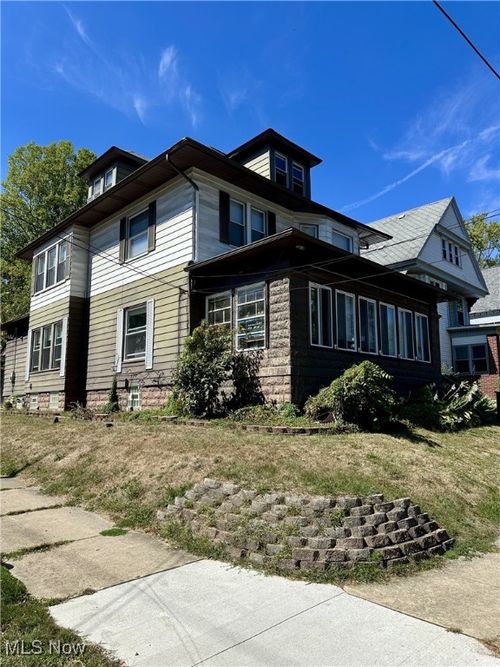 132 Beck Ave, Akron, OH, 44302-1331 | Card Image