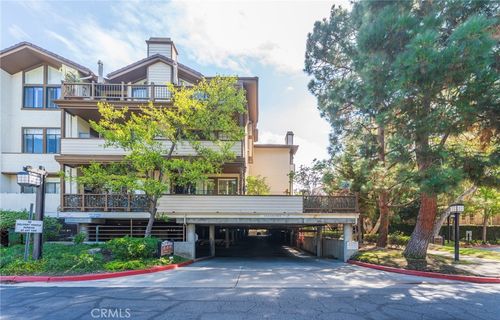 207-2559 Plaza Del Amo, Torrance, CA, 90503 | Card Image